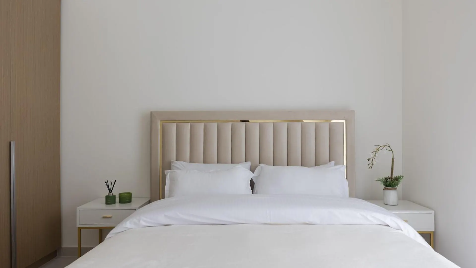 Premium White And Beige 3Br In Creek Harbour Apartment Dubai 0*,  United Arab Emirates